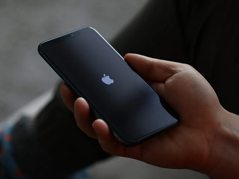 APPLE iPhone 16 Pro Max 256GB Black Titanium (2024) - Reconditionné - Excellent état