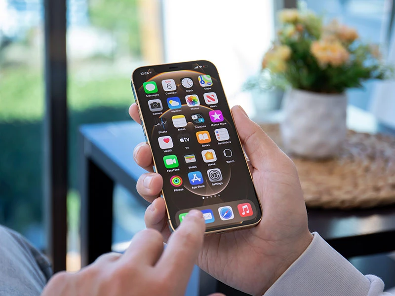 APPLE iPhone 14 128GB Midnight - Reconditionné - Excellent état